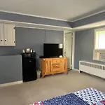 Community Court Motel