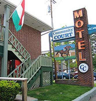 Motel Community Court 2*
