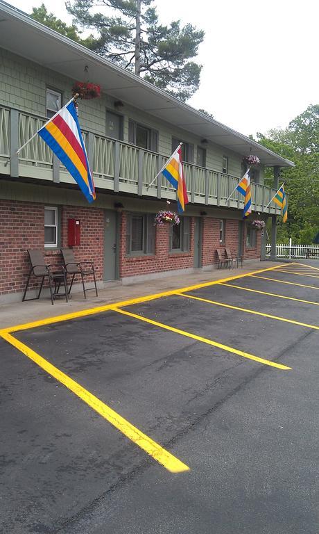 Motel Community Court 2*