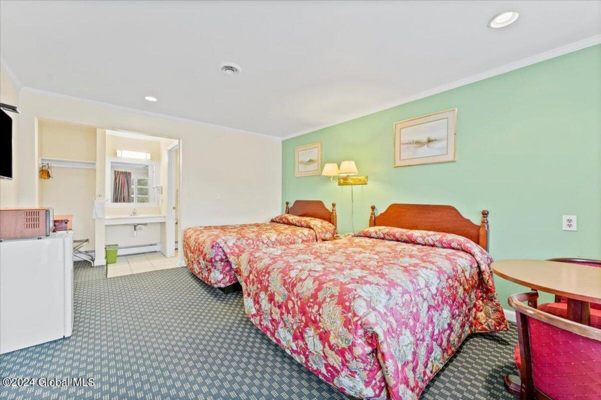 Motel Hill 2*