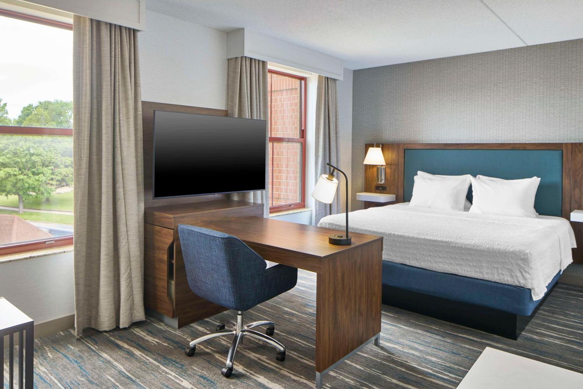 Hotel Hampton & Downtown Saratoga Springs